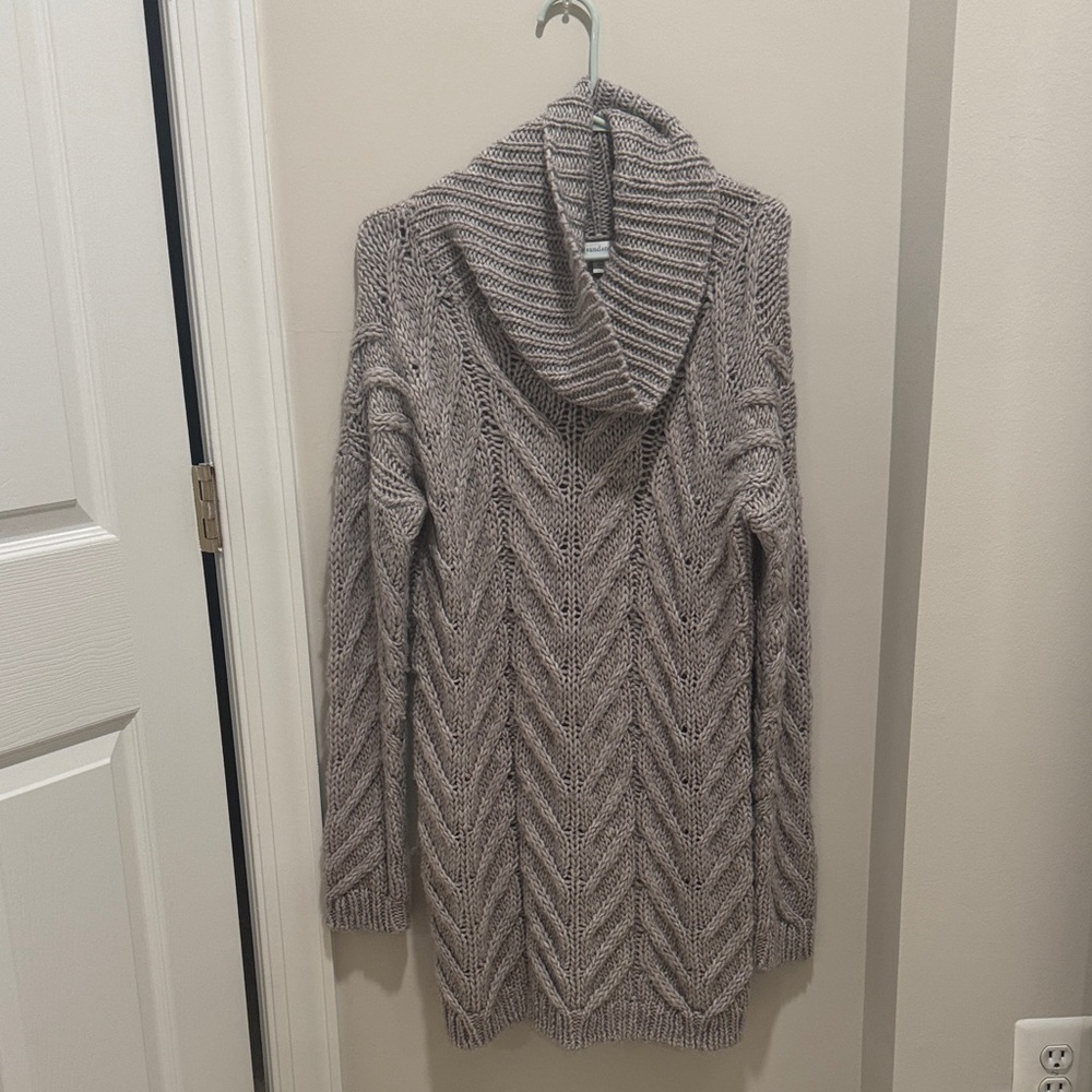 Sundance Gray Cable Knit Sweater
